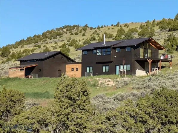 94 Rock Castle Rd, Manhattan, MT 59741