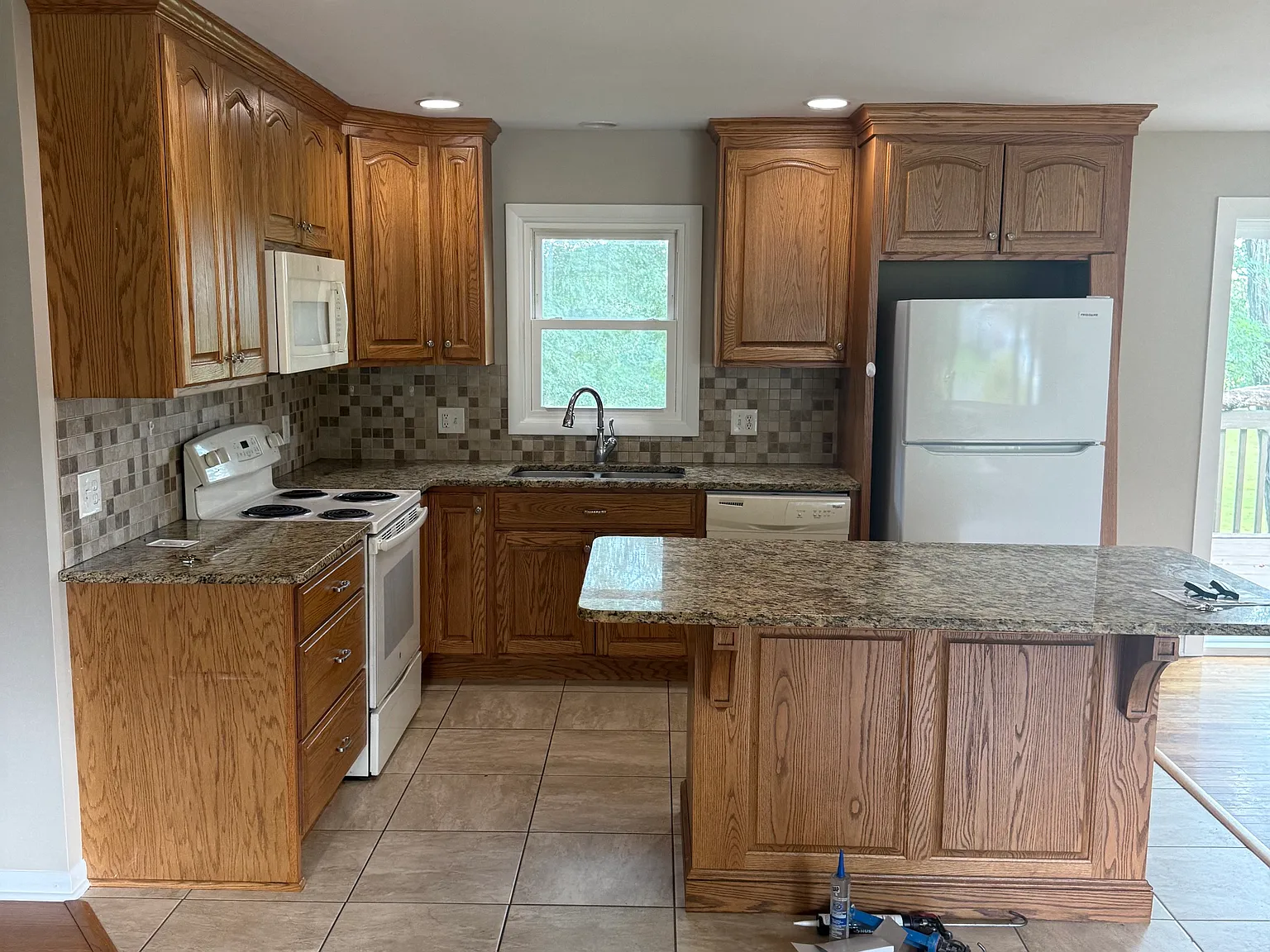 2 bed, 1600 sqft, $2,100 — Photo 3