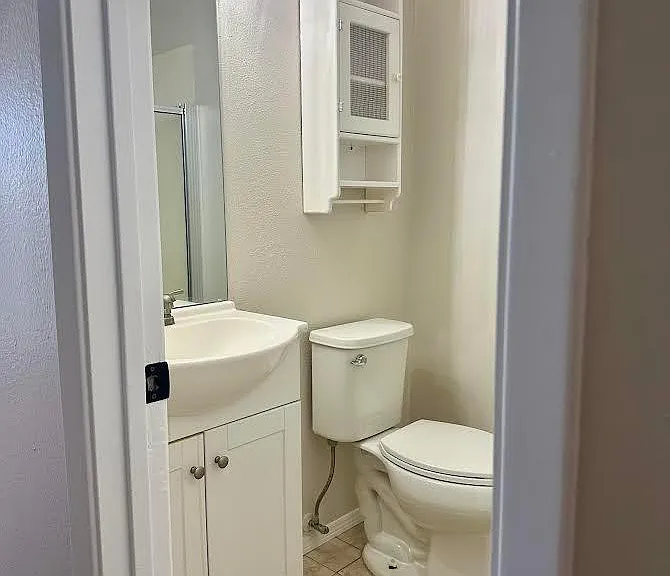4232 Trinity Pl NW — Photo 13