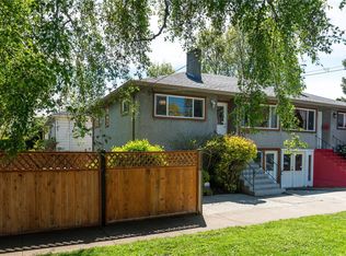 1451 Brooke St, Victoria, BC V8S 1M4
