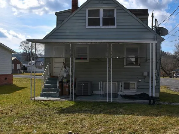 1927 5th St, Richlands, VA 24641