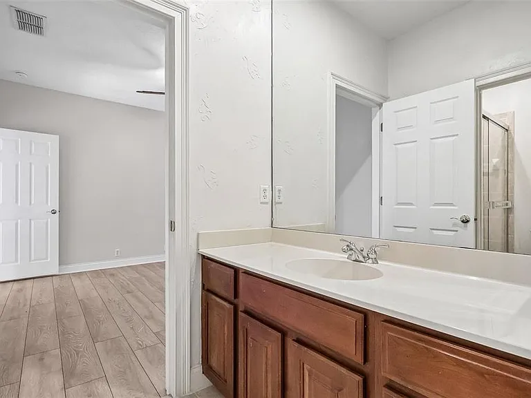 8463 Tibet Butler Dr — Photo 34