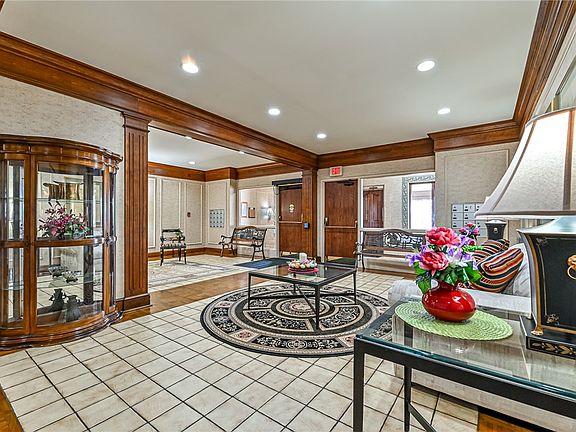 5th image of 2525 Greensburg Pike APT 502
