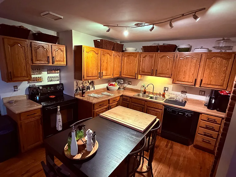 105 Wilkin St #1 — Photo 6