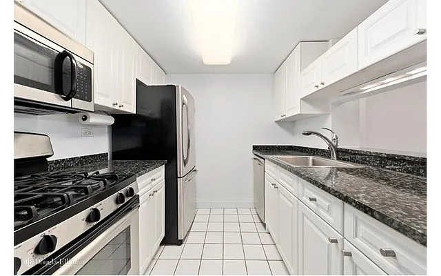 Sold by Douglas Elliman | media 3