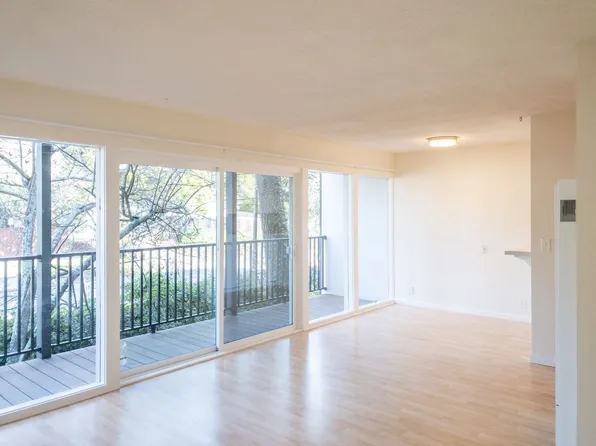 360 Jean St APT 4, Mill Valley, CA 94941