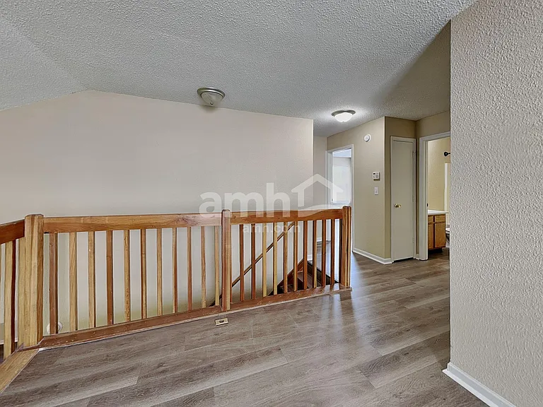 4422 Autumn Crest Ct — Photo 9