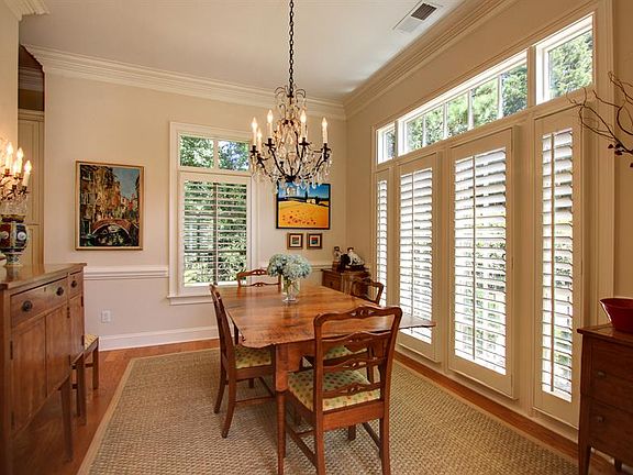 5th image of 4504 Avignon Ln