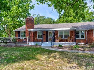 513 N Aurora St, Eldon, MO 65026