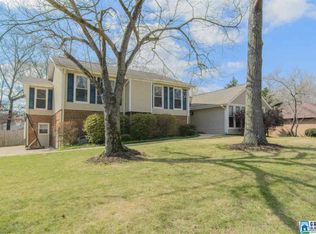 6498 Quail Run Dr, Pelham, AL 35124
