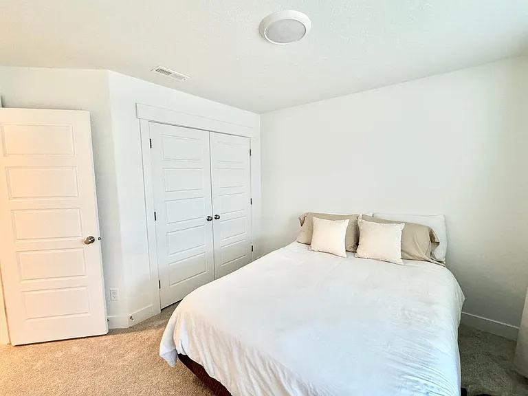 3746 W Big Horn Dr #4 — Photo 15