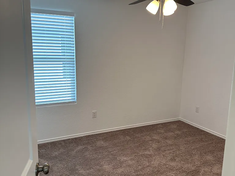 2437 Broken Arrow — Photo 31