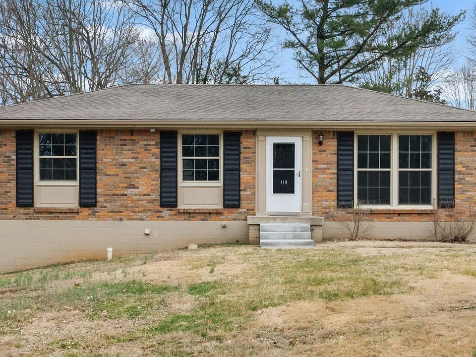 115 W Park Dr