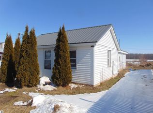 6449 N Pingree Rd, Elwell, MI 48832