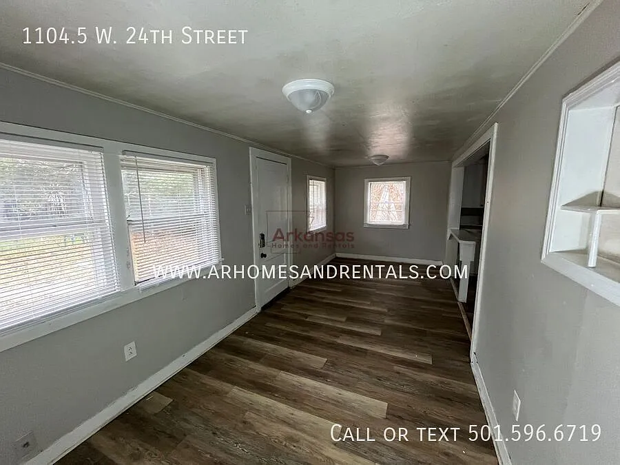 1104.5 W. 24th Street | 1 Bedroom | 1 Bathroom | 1/2 Off First Month's Rent — Photo 2