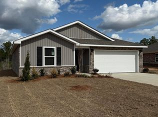 17452 E Sycamore St, Gulfport, MS 39503