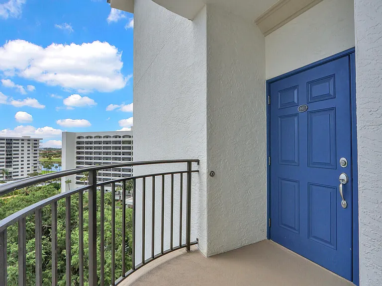 370 Golfview Rd #901 — Photo 2