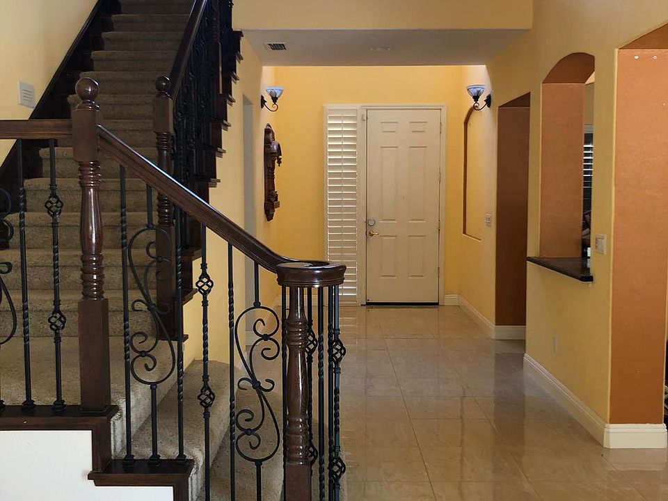 1st image of 1457 Rose Glen Dr