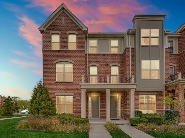 1218 Byrne Blvd, Vernon Hills, IL 60061