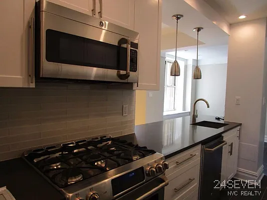 Rented by 24 7 NYC Realty Inc. | media 44