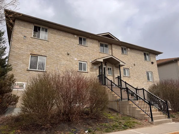 44 Walnut St, Kitchener, ON