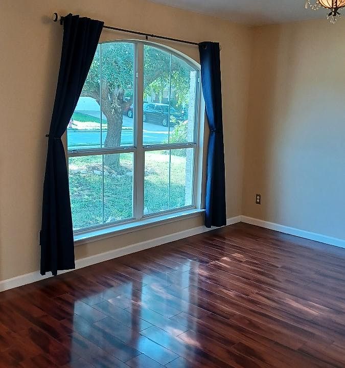 1st image of 3241 Arroyo Bluff Ln