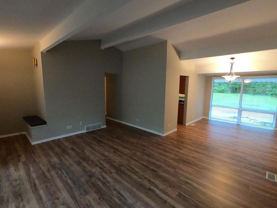 1st image of 3279 Krenn Ave