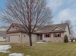 104 Thissen Ct, Mankato, MN 56001