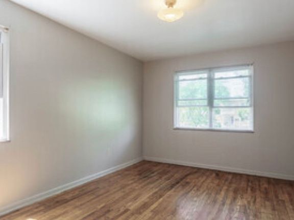 4th image of 17808 Lake Shore Blvd Unit 201