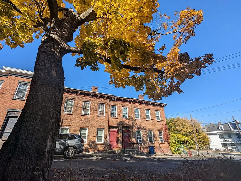 13 Hamilton St — Photo 11