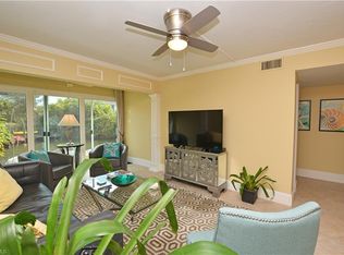 1195 Clam Ct APT 101, Naples, FL 34102