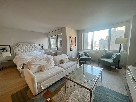 2nd image of 322 W 57th St #F