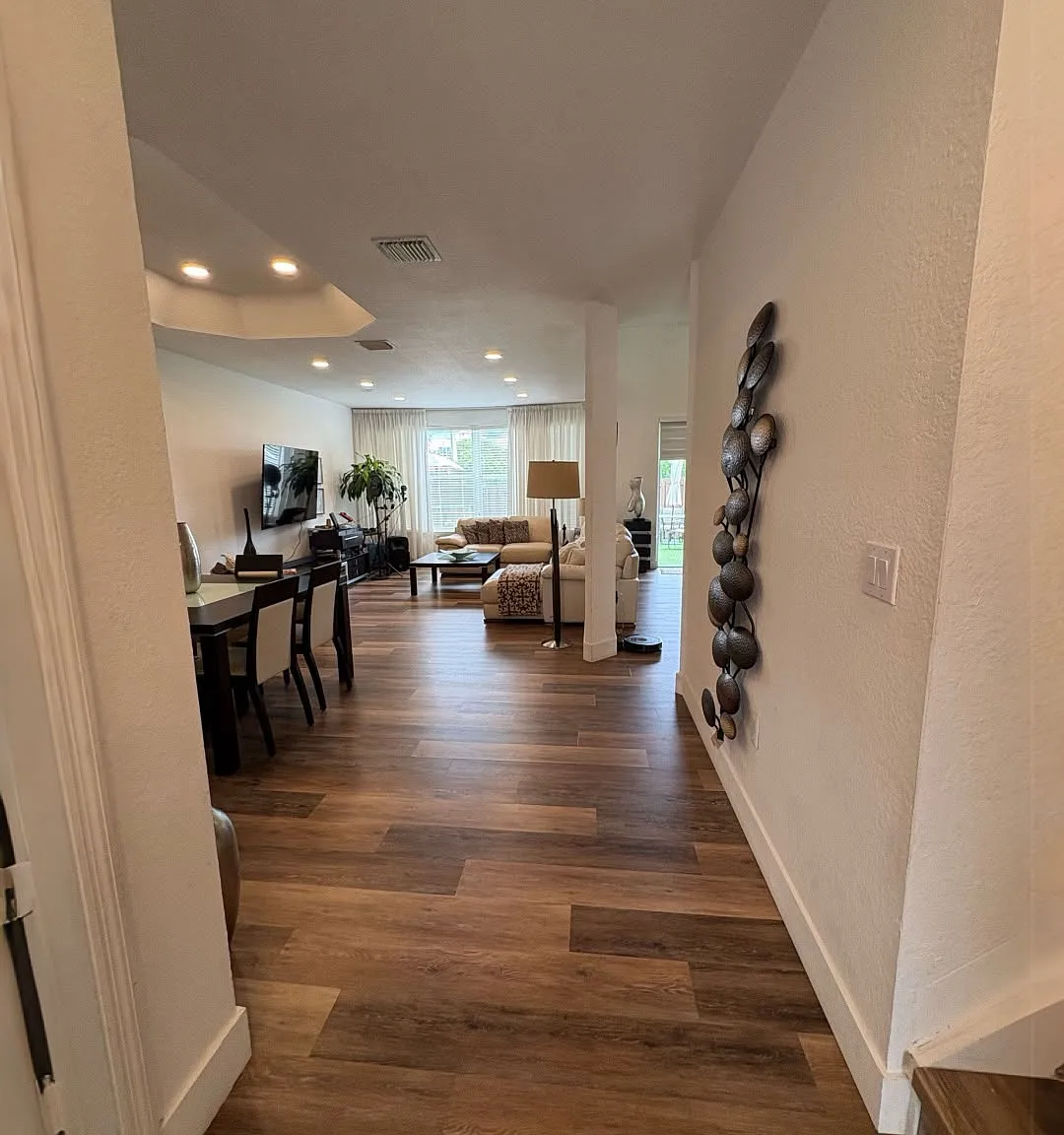 3 bed, 2271 sqft, $6,500 — Photo 4