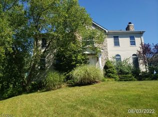 40 Horseneck Rd, Montville, NJ 07045