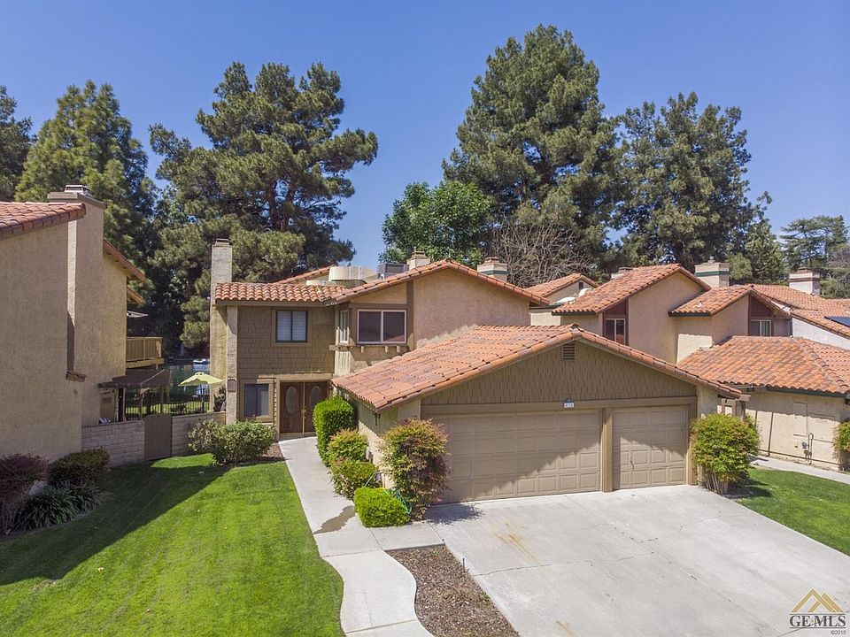 1st image of 4124 Pinewood Lake Dr
