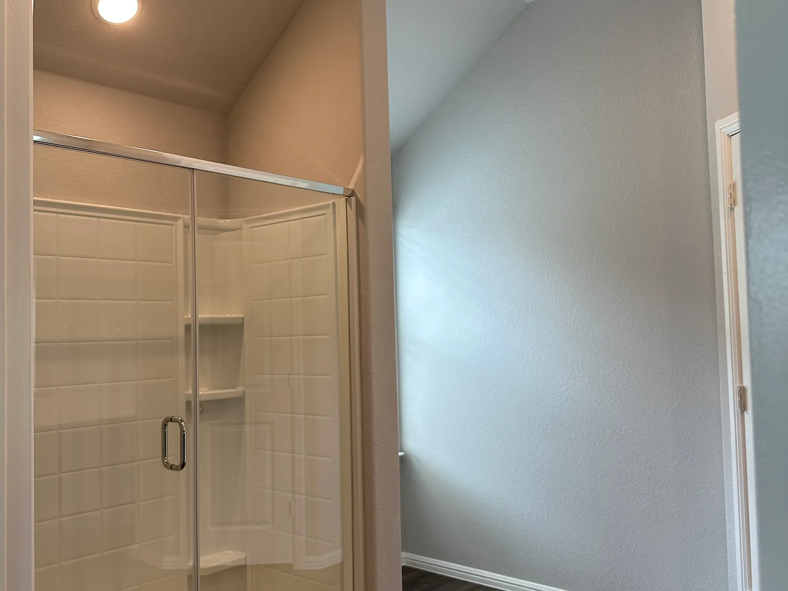 4 bed, 1934 sqft, $3,095 — Photo 2
