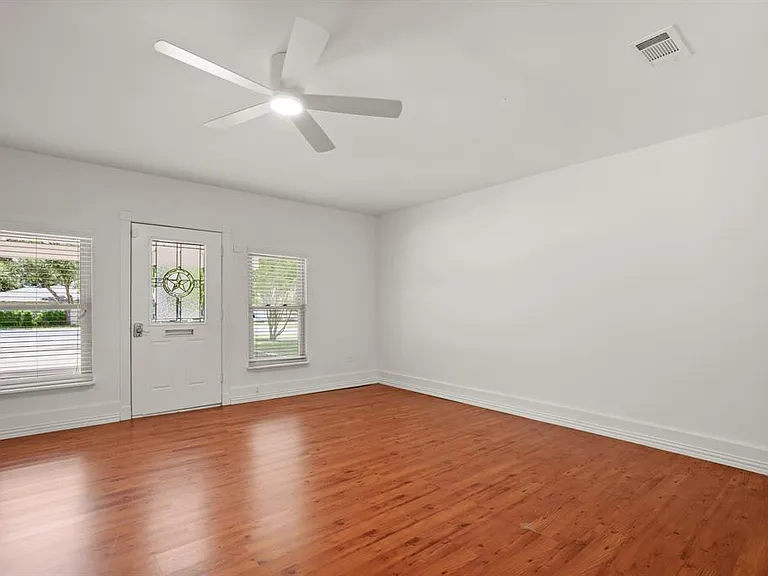 15302 Spring Hill Ln #A — Photo 7