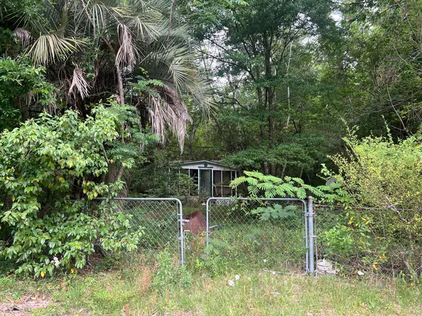 170 Embassy Dr, Summerville, SC 29483