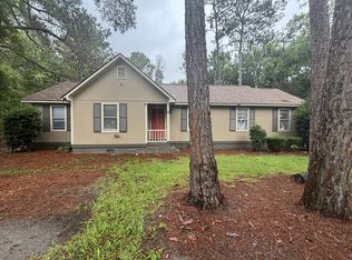 8 Robin Hood Rd, Statesboro, GA 30458