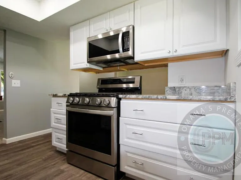 6204 S 140th Ave — Photo 6
