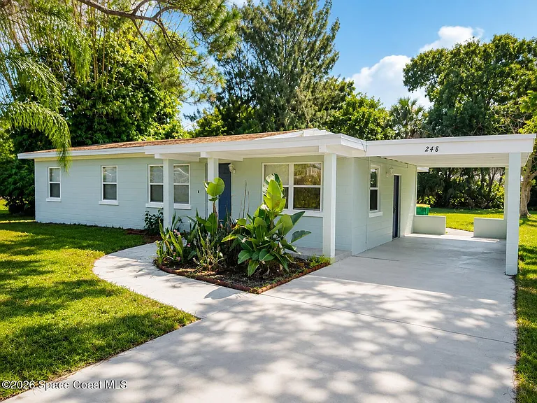 248 Laurel Oak St — Photo 1
