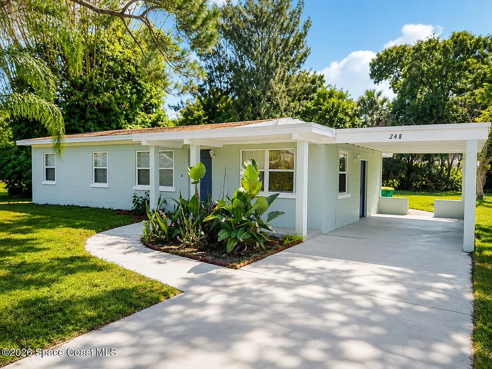 248 Laurel Oak St