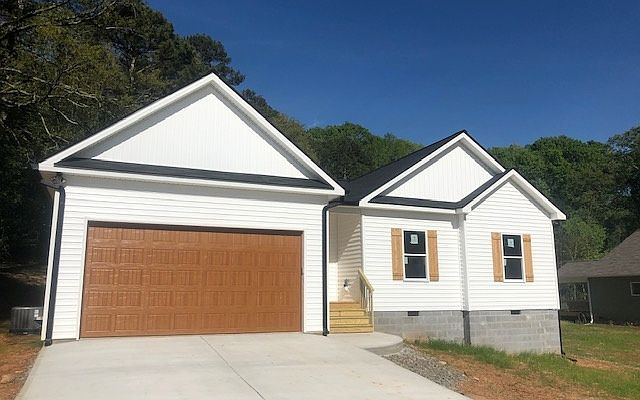 1st image of 130 Old South Farms Dr