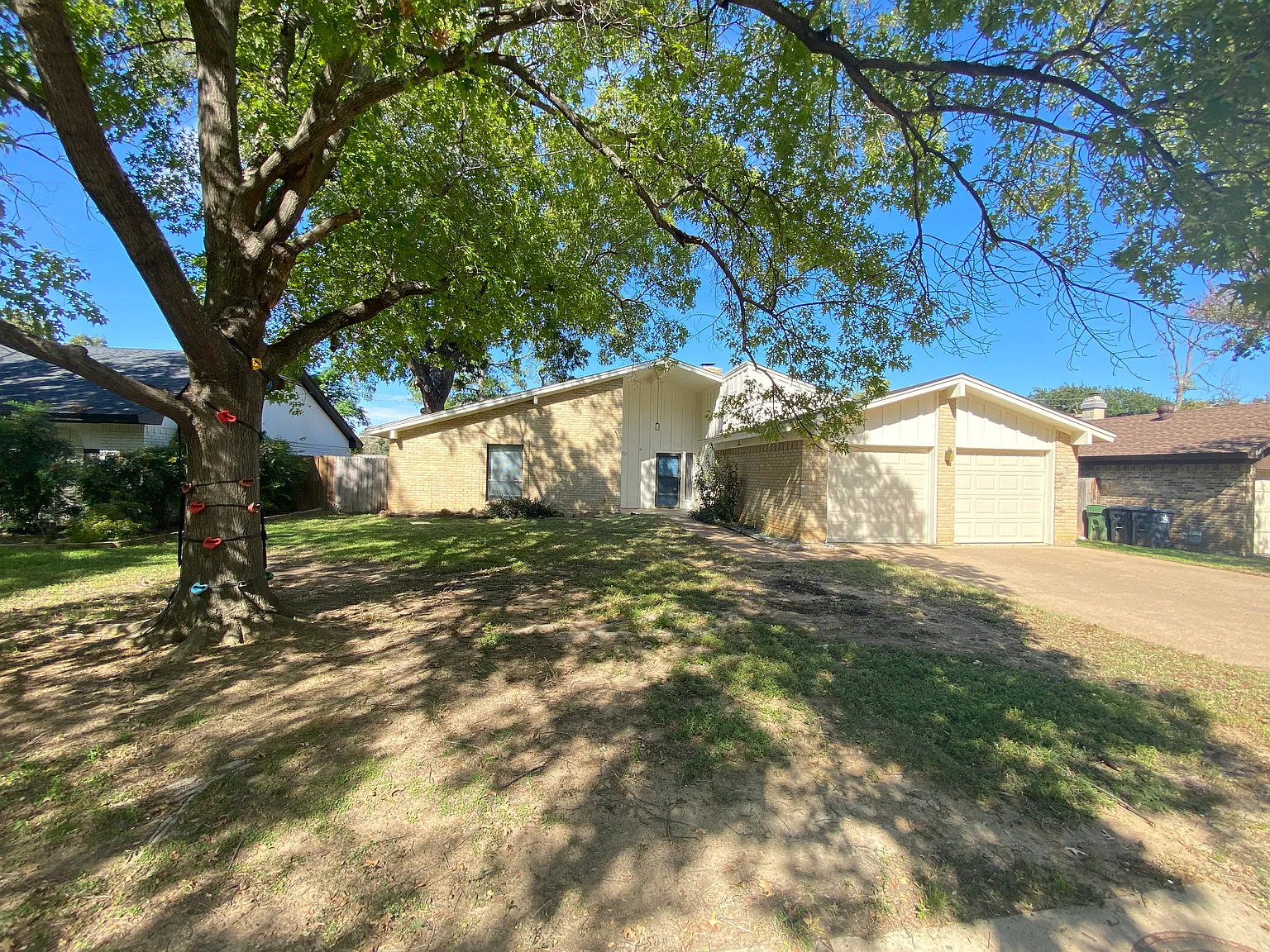 3 bed, 1855 sqft, $2,100 — Photo 3
