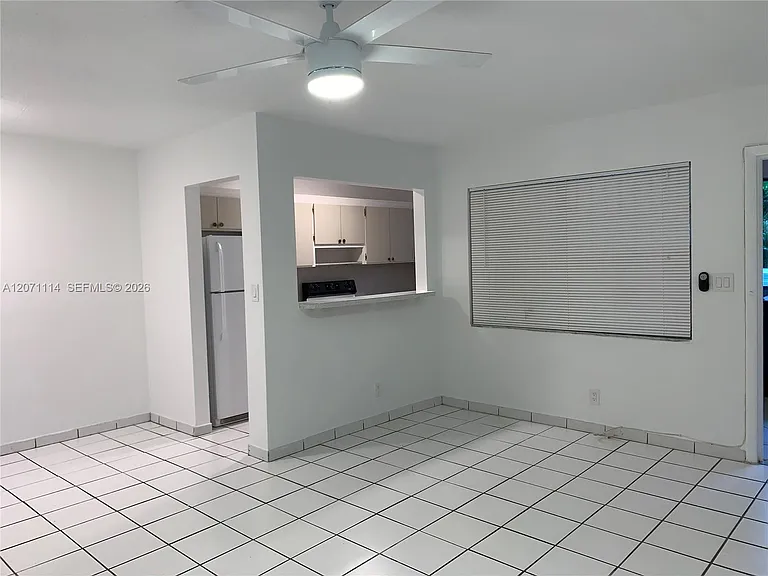 2612 Johnson St #4 — Photo 1