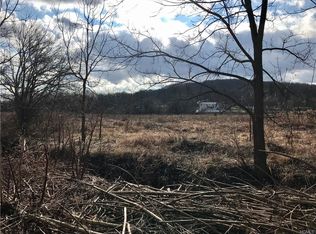 10 Maduras Ln, Pine Island, NY 10969