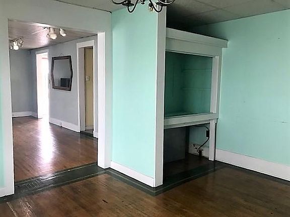 5th image of 2509 N Central St