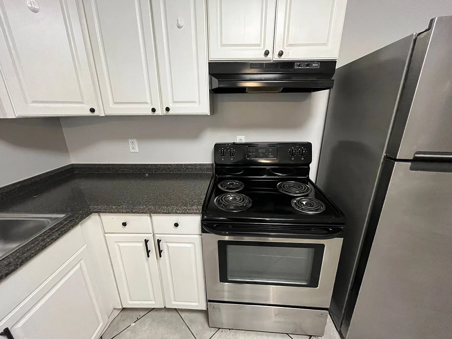2 bed, 1.0 bath, 800 sqft, $925 — Photo 4