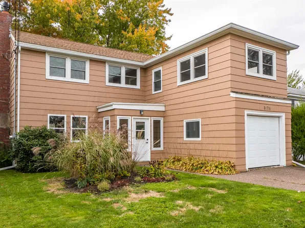 3176 Hemlock St, Halifax, NS B3L 4B6