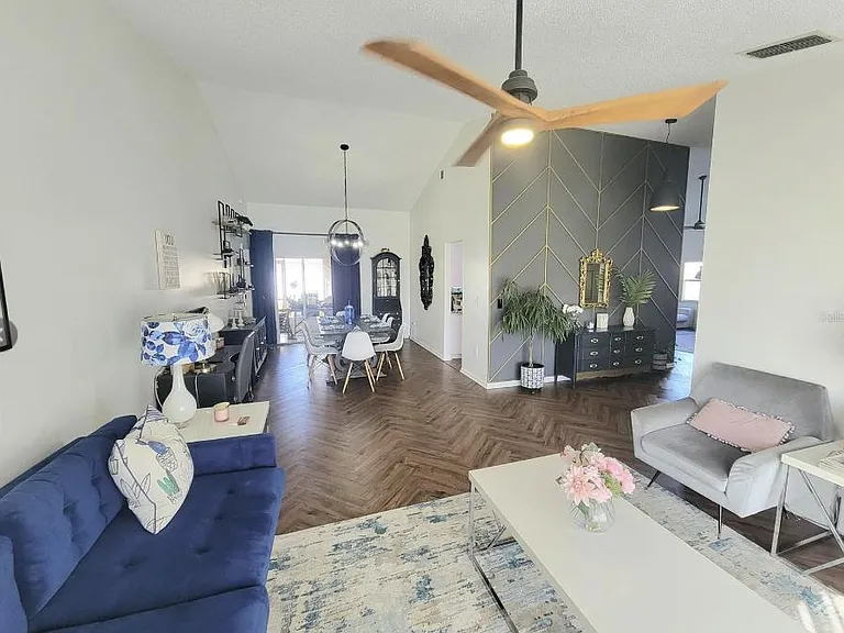 908 Alsace Dr — Photo 5
